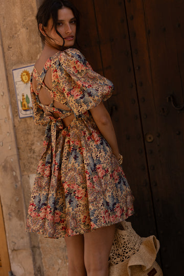 Robe Avilio Yvonne