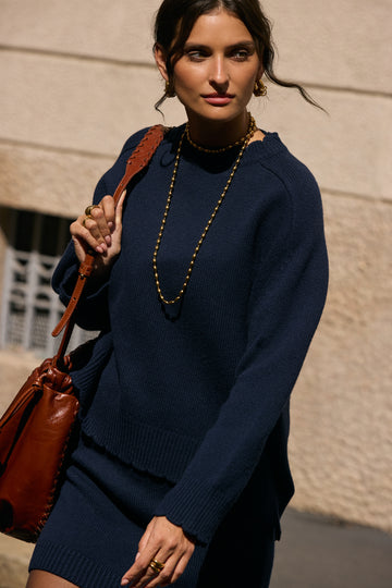 Owane navy sweater